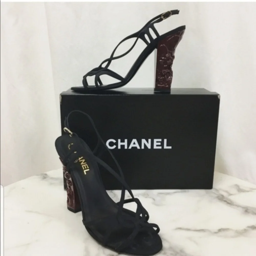 **CHANEL** Satin Heels Size 40 - Picture 2 of 16